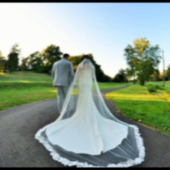 Custom Made 4 Piece Wedding Gown - Picture 2 of 4